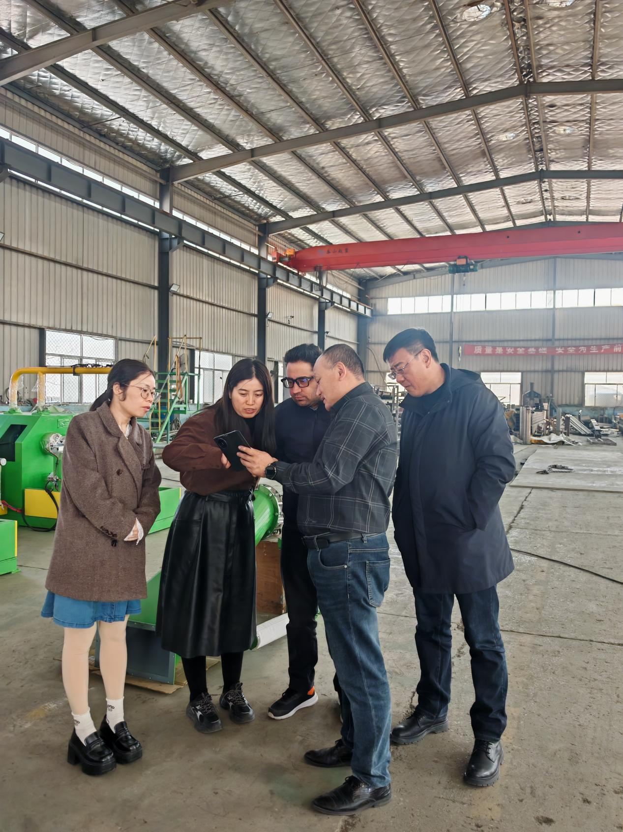 Tire Machineration Industry တွင် Tire Machineration Industry တွင် Glorious Ready Indealing တွင် Glorsious အနာဂတ်ကိုဖန်တီးရန်ပူးပေါင်းပါ